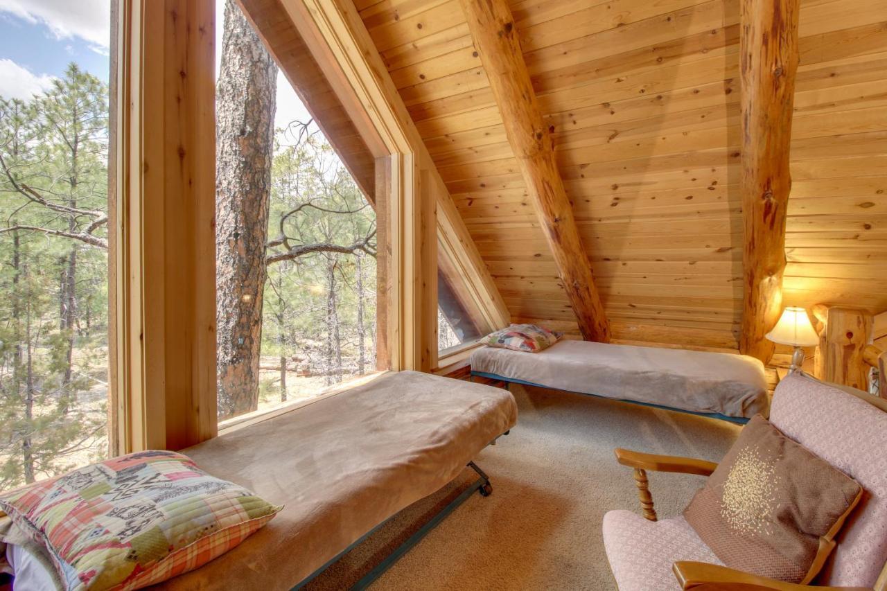 Lakeside Cabin On 2 Acres With Fire Pit And Hot Tub! Pinetop-Lakeside Exterior photo
