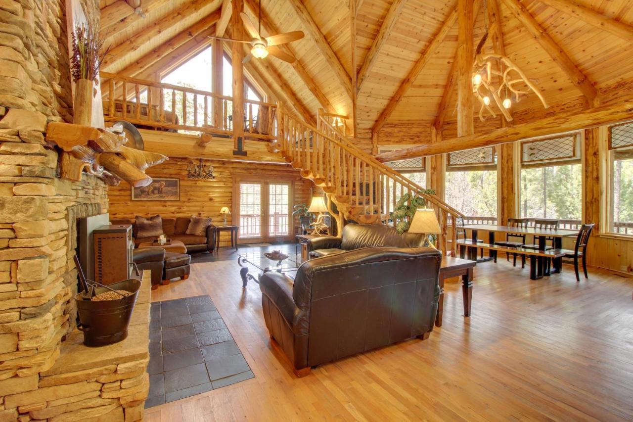Lakeside Cabin On 2 Acres With Fire Pit And Hot Tub! Pinetop-Lakeside Exterior photo